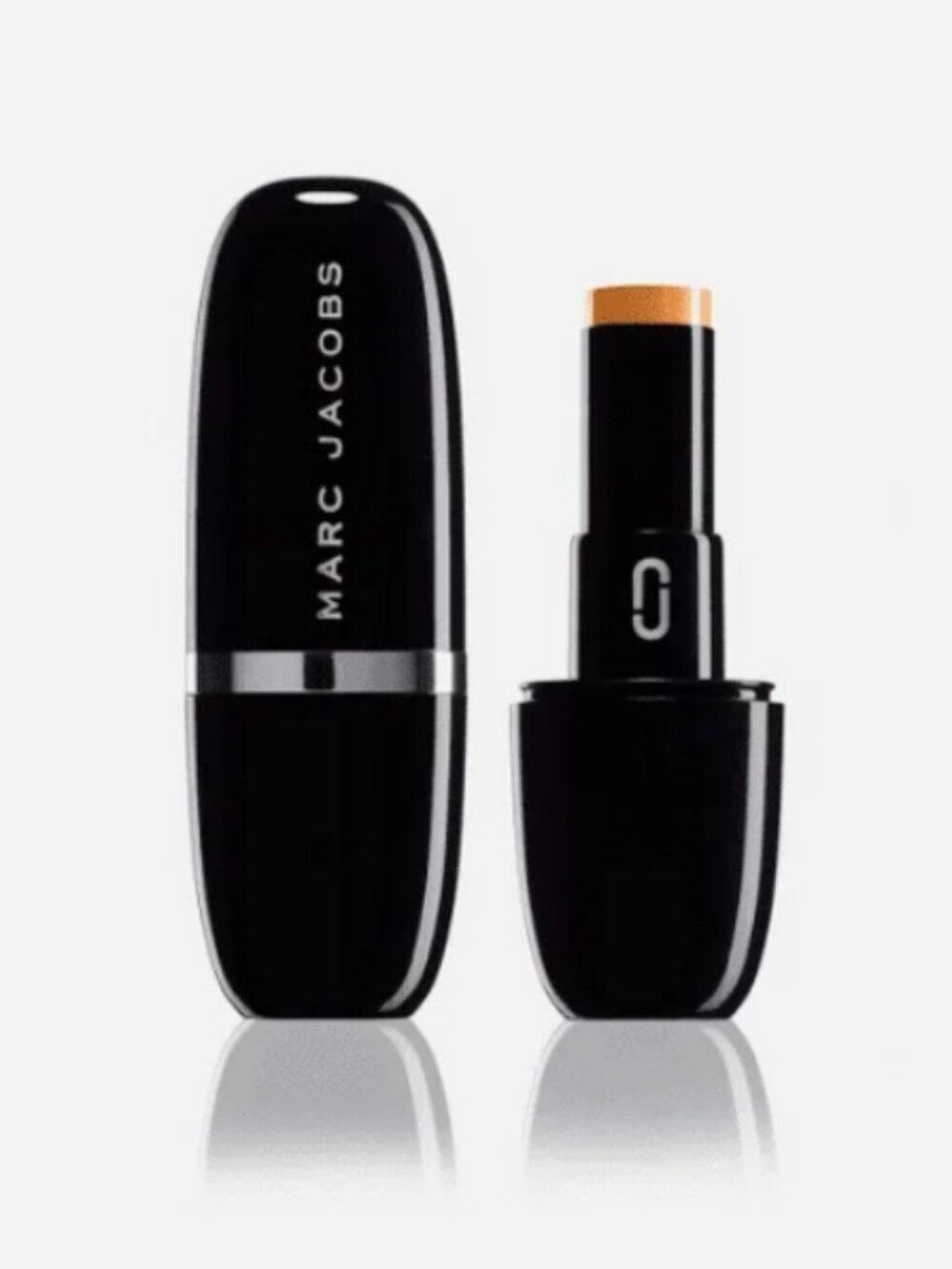 Marc Jacobs Accomplice Concealer
